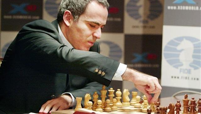 EUA fazem xeque-mate à Rússia com a ajuda de Kasparov